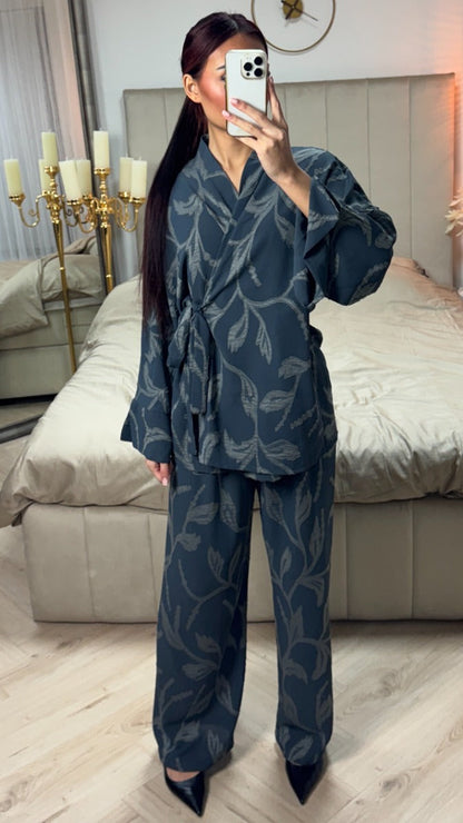 Tie Belt Flower Embroidery Wrap Set