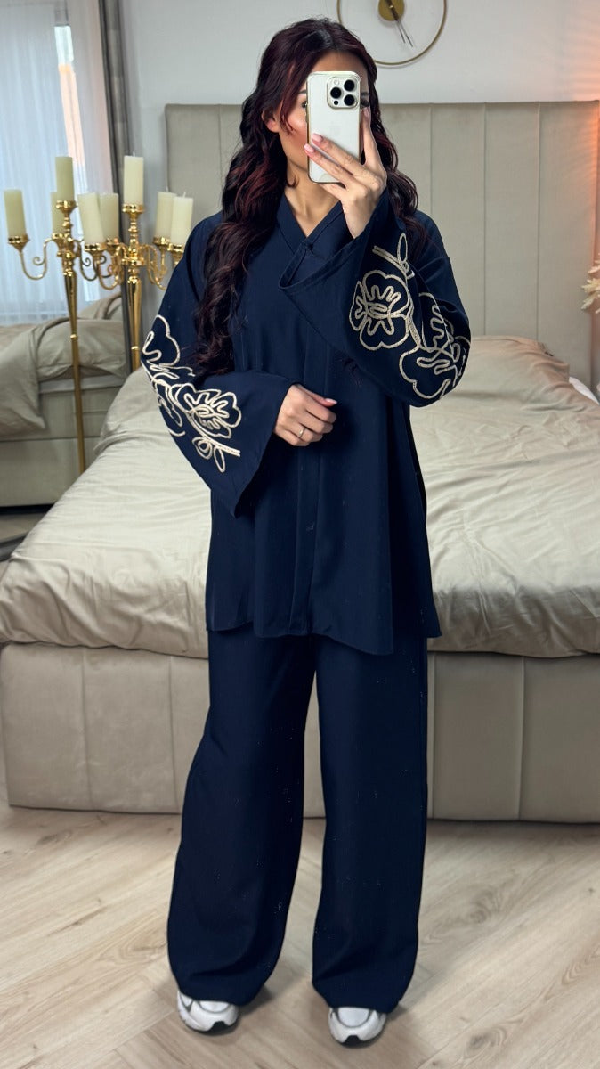 V Neck Set Embroidery Sleeves