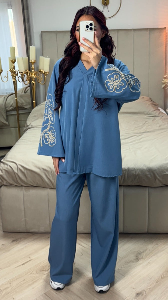 V Neck Set Embroidery Sleeves